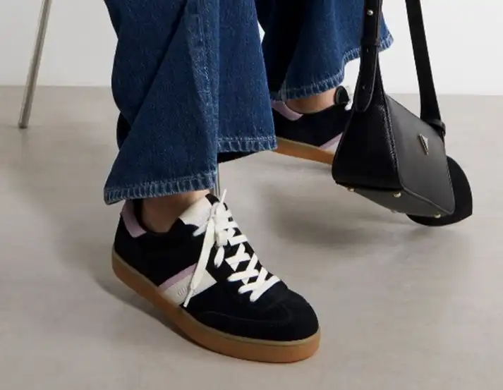 ДАМСКИ ОБУВКИ