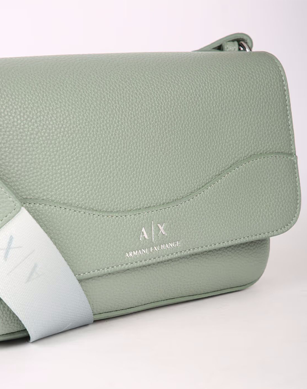 ARMANI EXCHANGE WOMANS CROSSBODY (Размери: 24.5 x 15 x 6 см.)