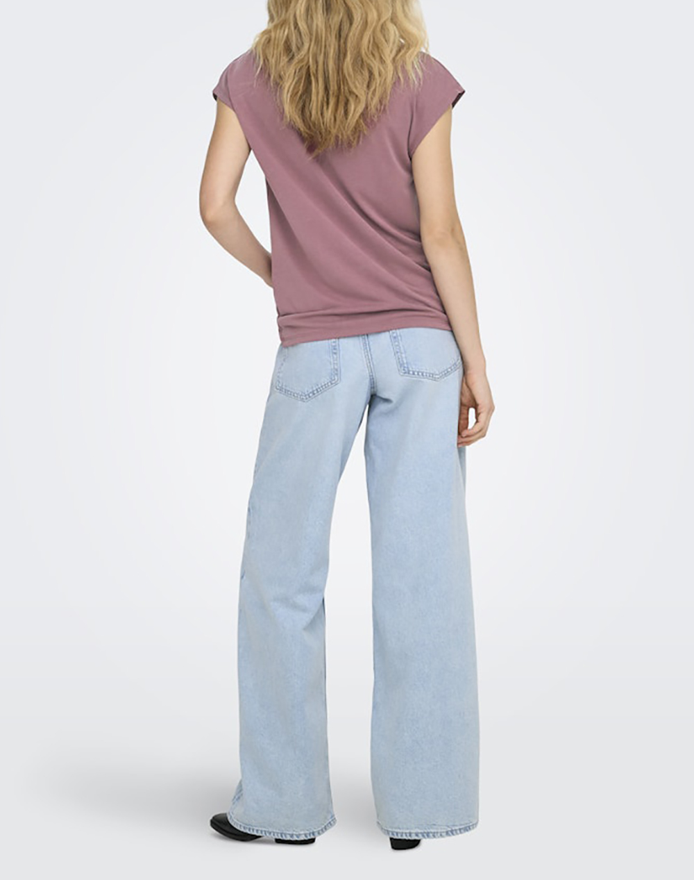ONLY ONLFREE S/S MOD.V-NECK TOP JRS NOOS