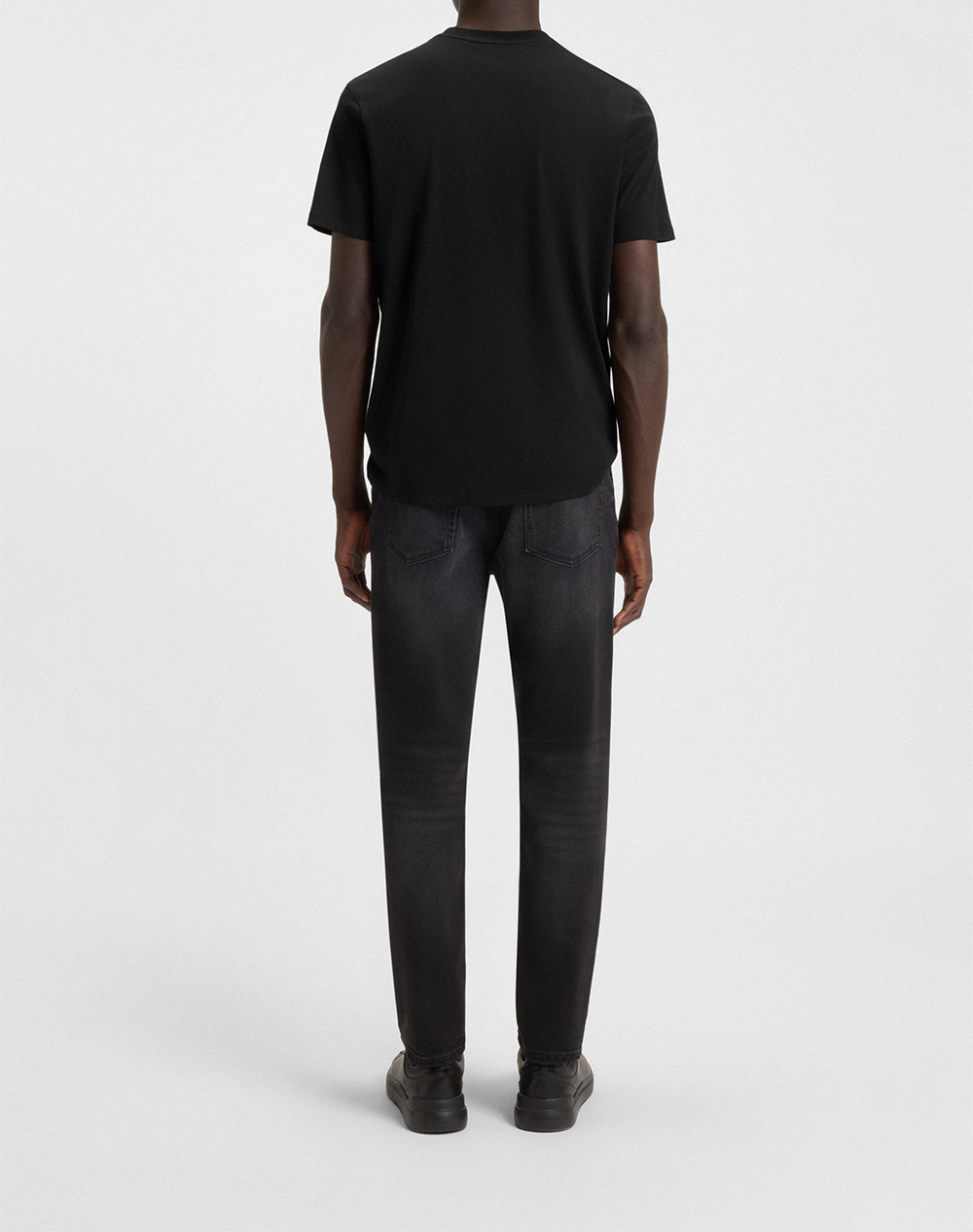 HUGO Dulivio 10229761 01