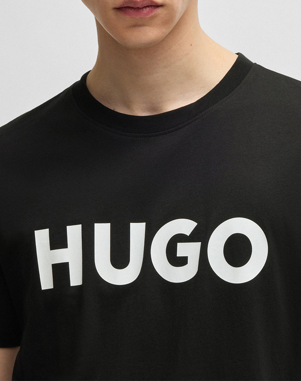 HUGO Dulivio 10229761 01