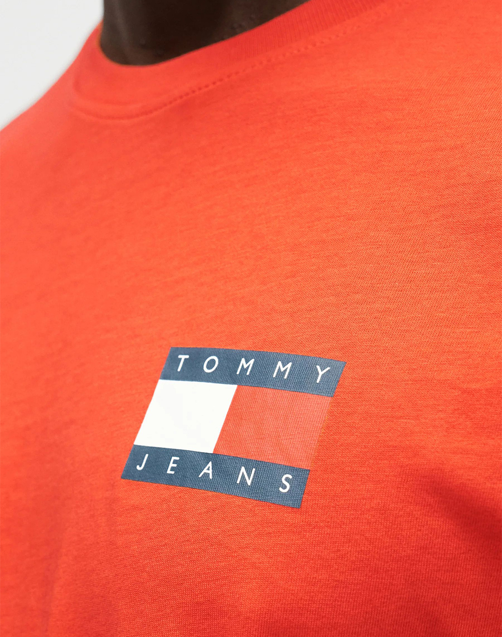 TOMMY JEANS TJM SLIM ESSENTIAL FLAG TEE EXT NEW