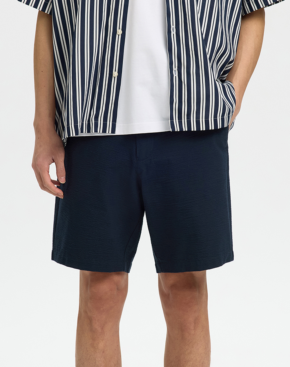 SELECTED SLMKARL-SEERSUCKER REGULAR SHORTS NOOS