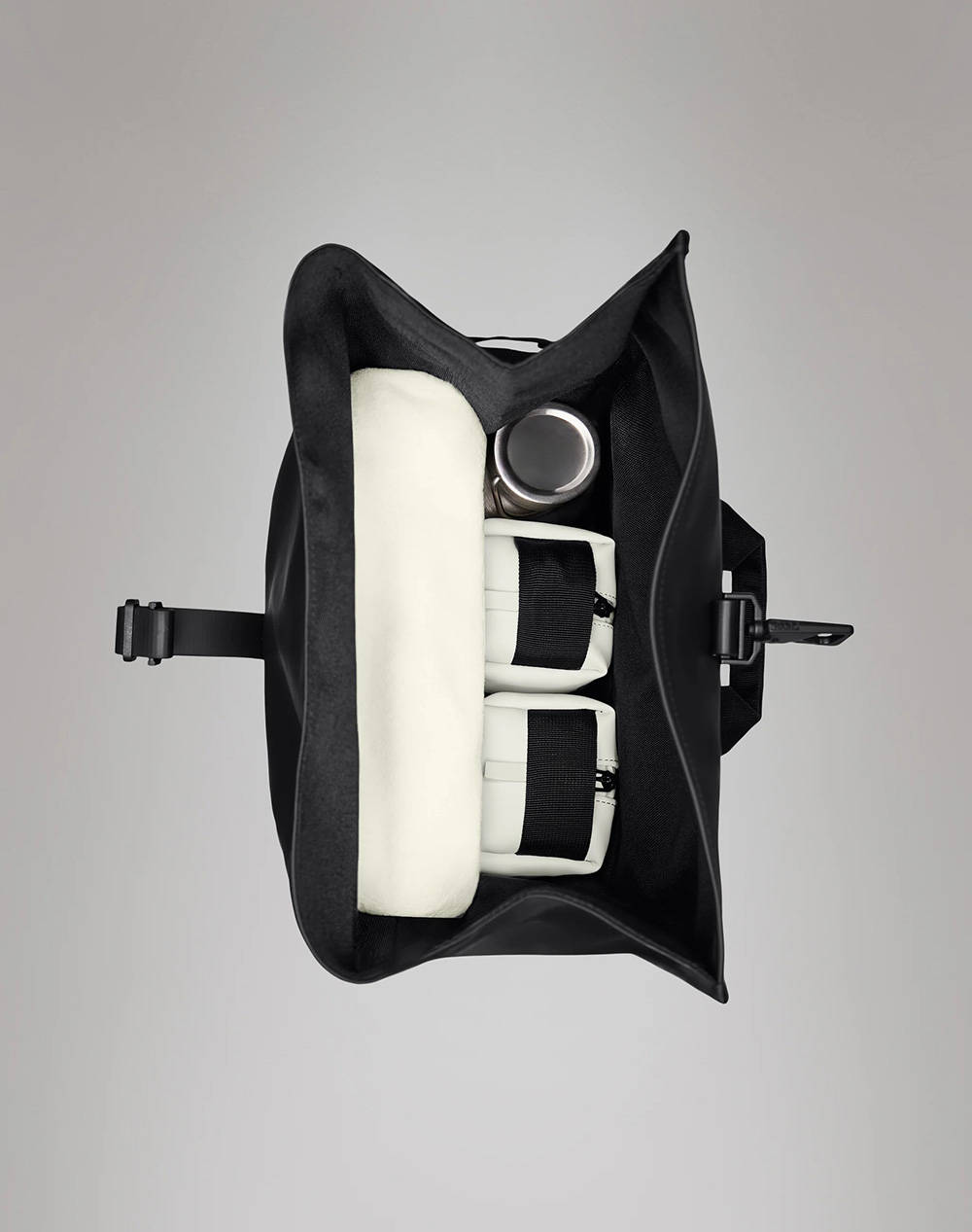 RAINS Rolltop Rucksack Large W3 (размери: 32 x 52 x 14см.)