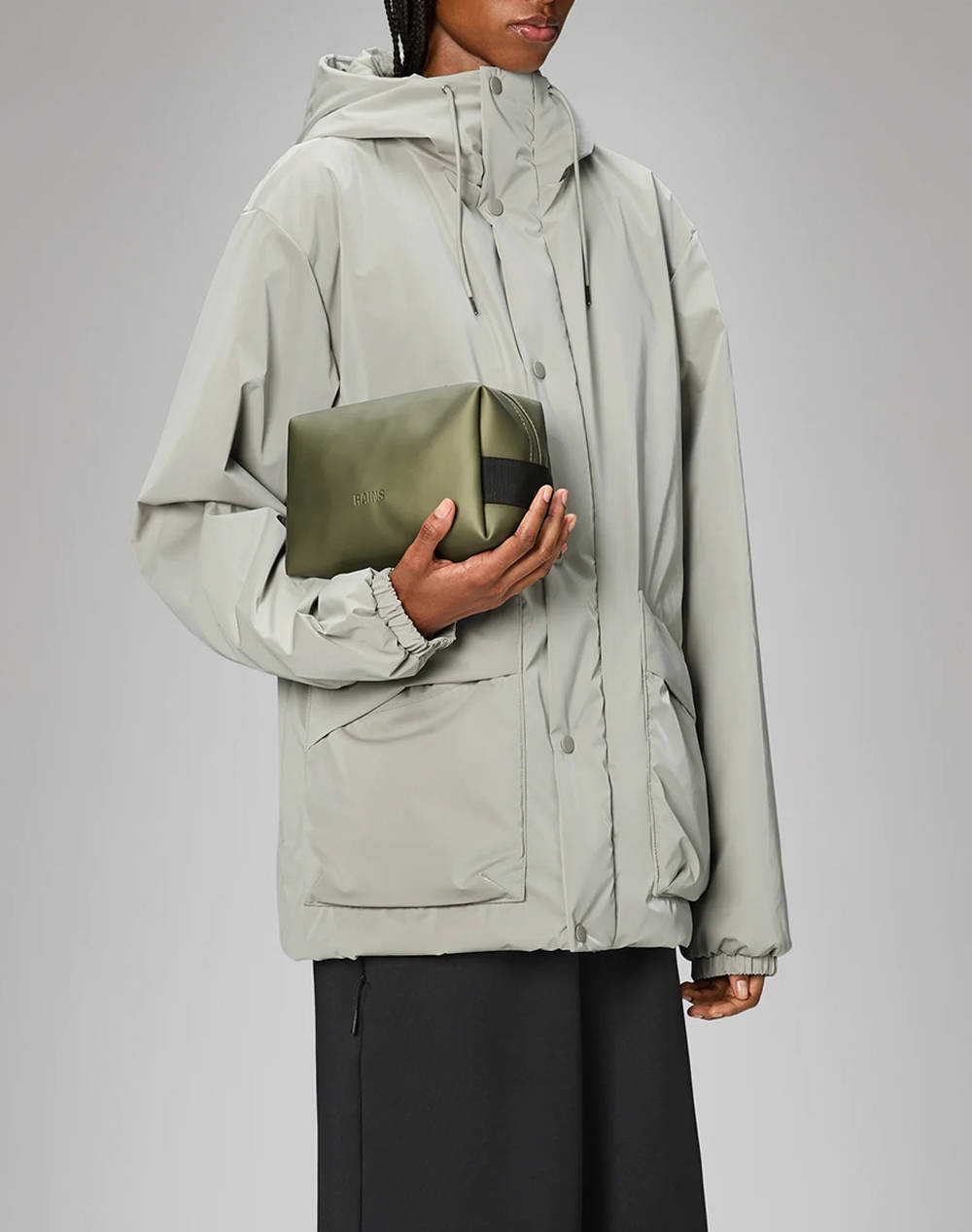 RAINS Wash Bag Small W3 (размери: 21 x 13 x 11см.)