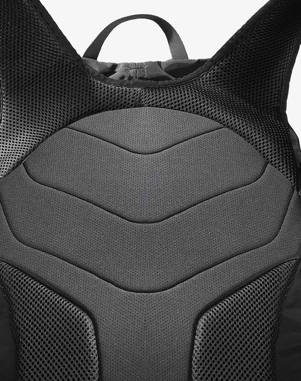 SALOMON BAGS & PACKS HIKE TRAILBLAZER 30 BLACK / ALLOY BAG UNISEX (Размери: 52 x 30 x 1см.)