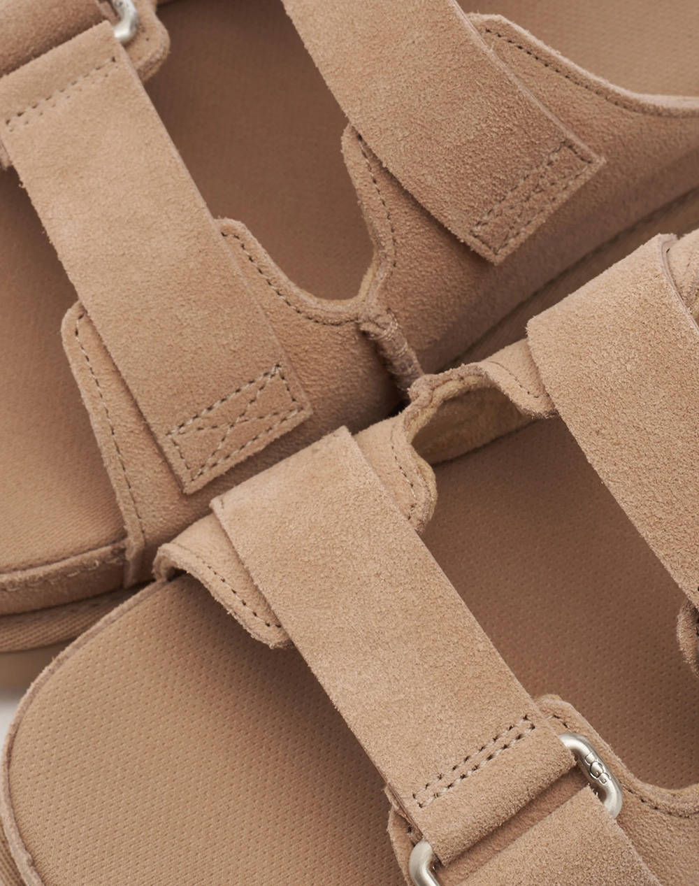 UGG Goldenstar Hi Slide