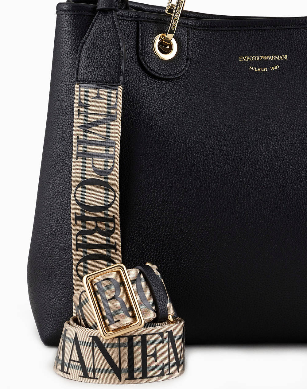 EMPORIO ARMANI SHOPPING BAG (Размери: 37.5 x 27 x 11.5см.)