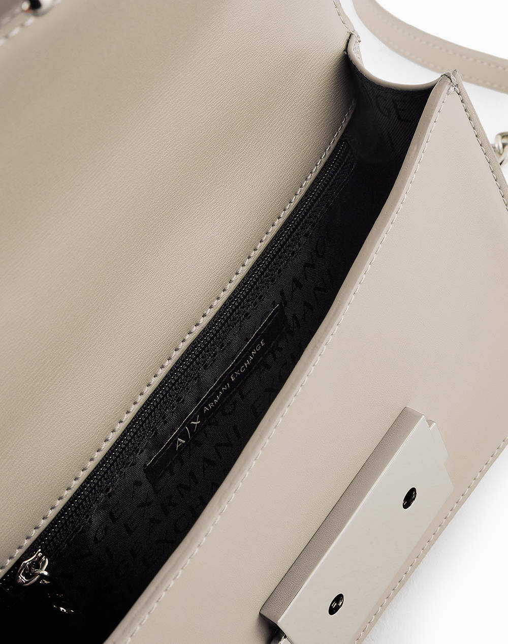 ARMANI EXCHANGE MESSENGER BAG (Размери: 19 x 13 x 5.5см.)