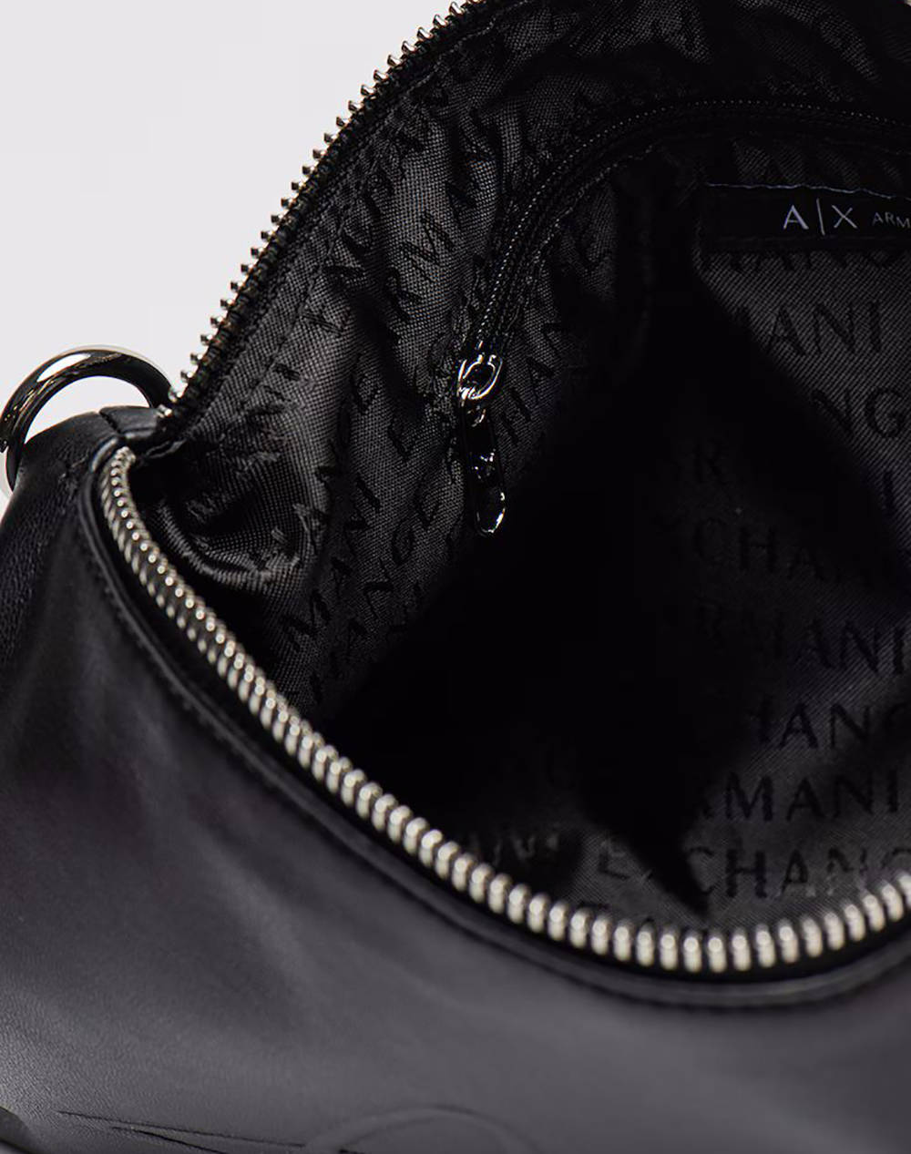 ARMANI EXCHANGE SHOULDER BAG (Размери: 16 x 27 x 4см.)