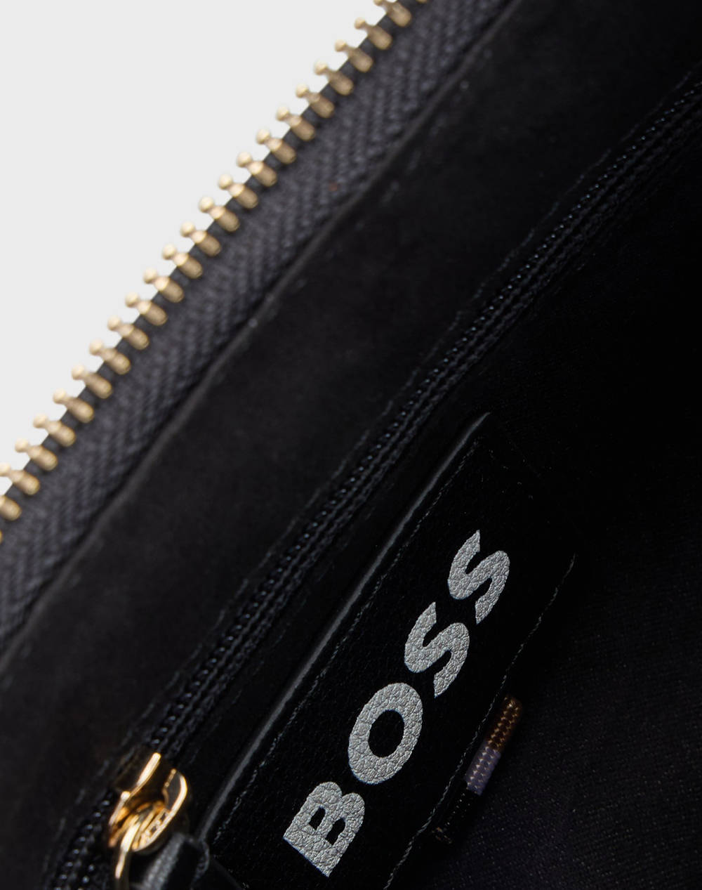 BOSS B_ICON S Hobo 10268663 01 (размери: 26 x 16 x 8 см.)