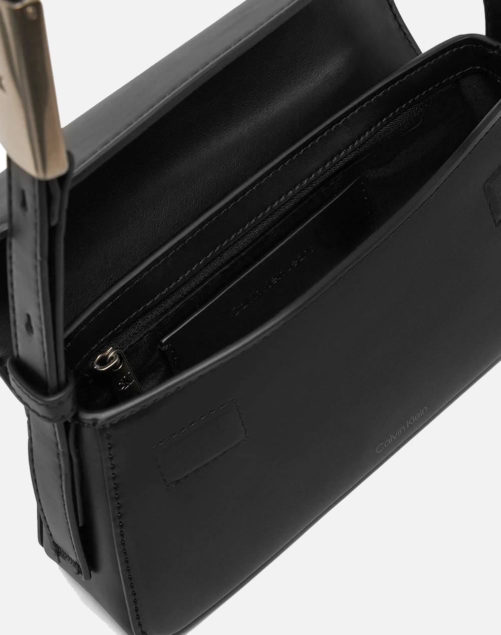 CALVIN KLEIN JEANS BELTED SMALL SHOULDER BAG (размери: 23.5 x 12 x 6см.)
