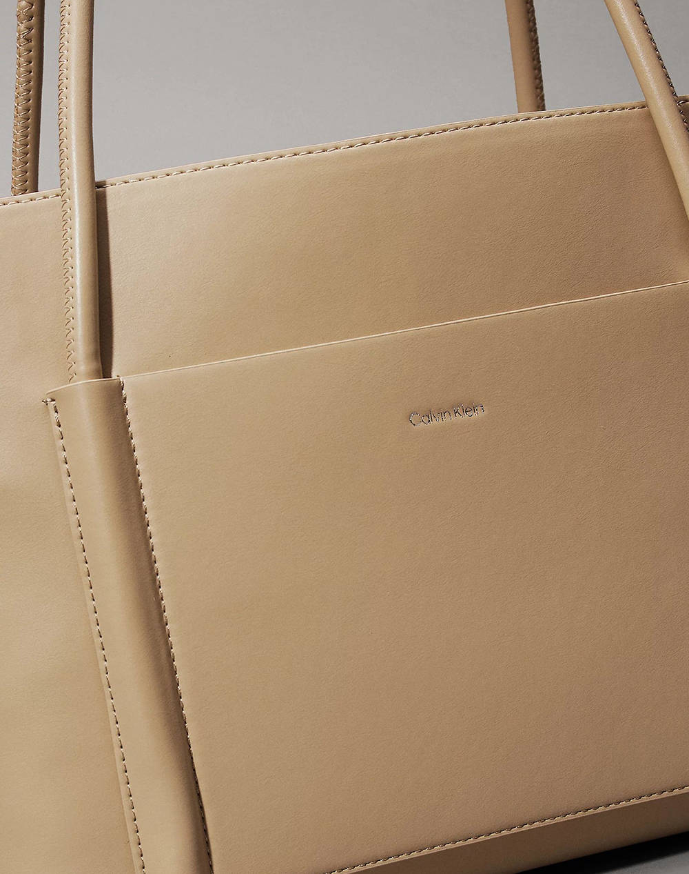 CALVIN KLEIN JEANS CK LINN MEDIUM SHOPPER (размери: 24.5 x 20 x 6.5см.)