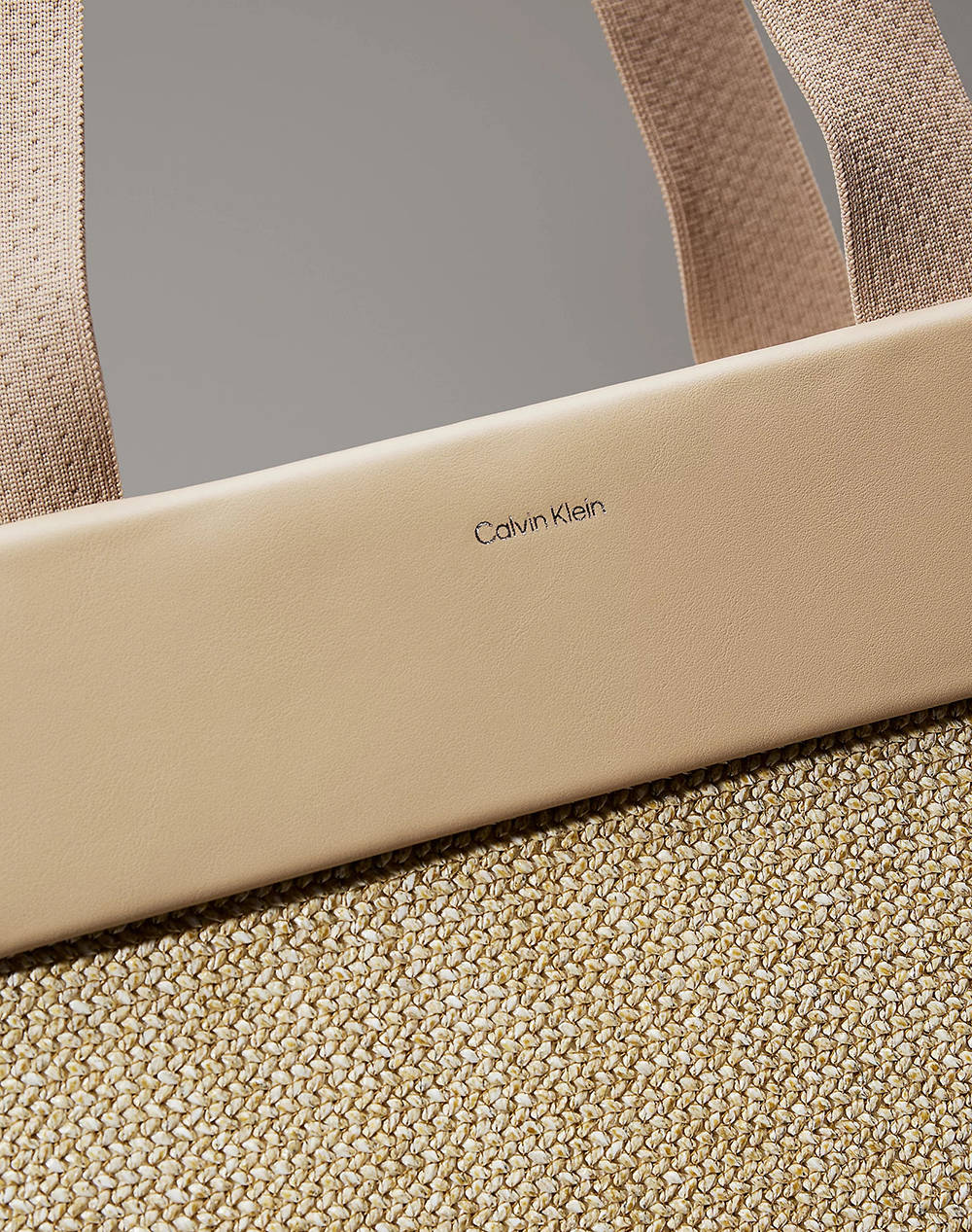 CALVIN KLEIN JEANS CK RAFFIA LARGE SHOPPER (Размери: 38 x 61 x17см.)