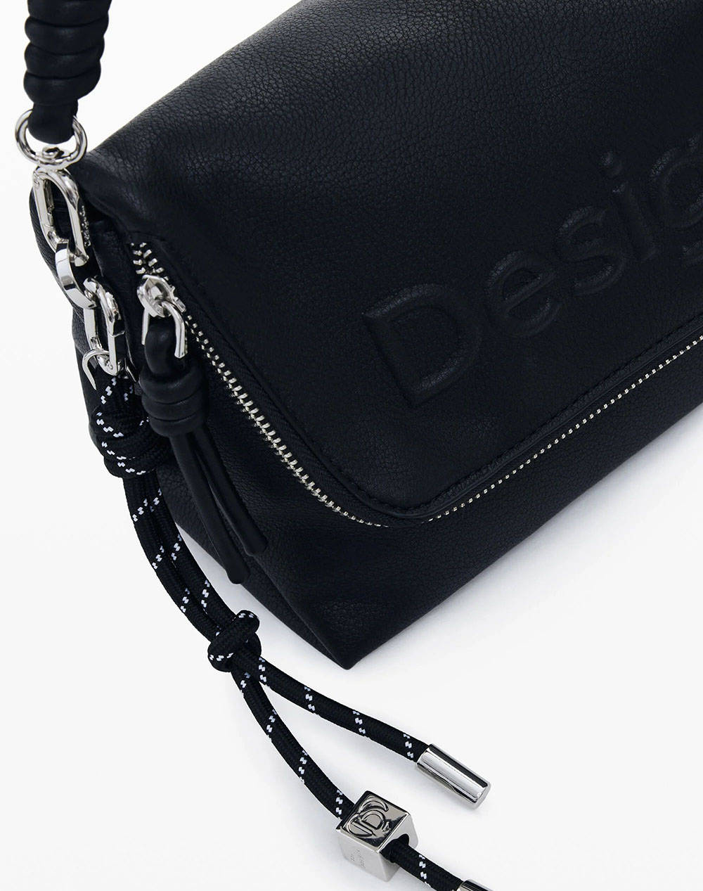 DESIGUAL D2 BAG_HALF VENECIA 3.0 BLAC ДАМСКА ЧАНТА (Размери: 26 x 18 x 12см.)