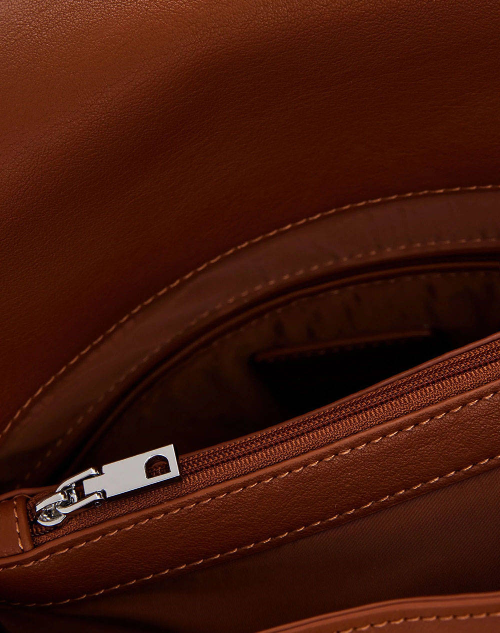 DESIGUAL D2 BACK_HALF HAMPTON CAMEL ДАМСКА ЧАНТА (Размери: 27 x 31 x 12см)