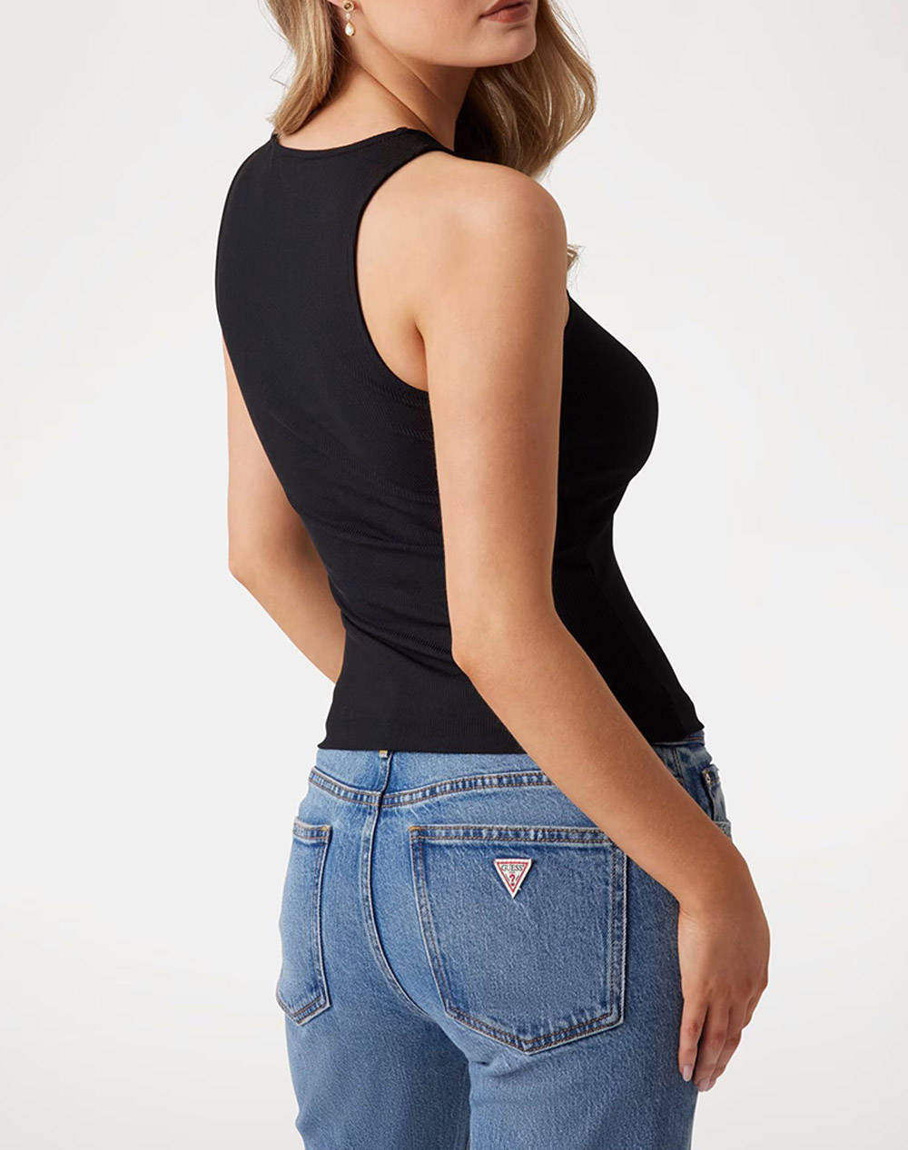GUESS NEW SL ROUND NK GUENDALINA TOP ДАМСКА ТЕНИСКА