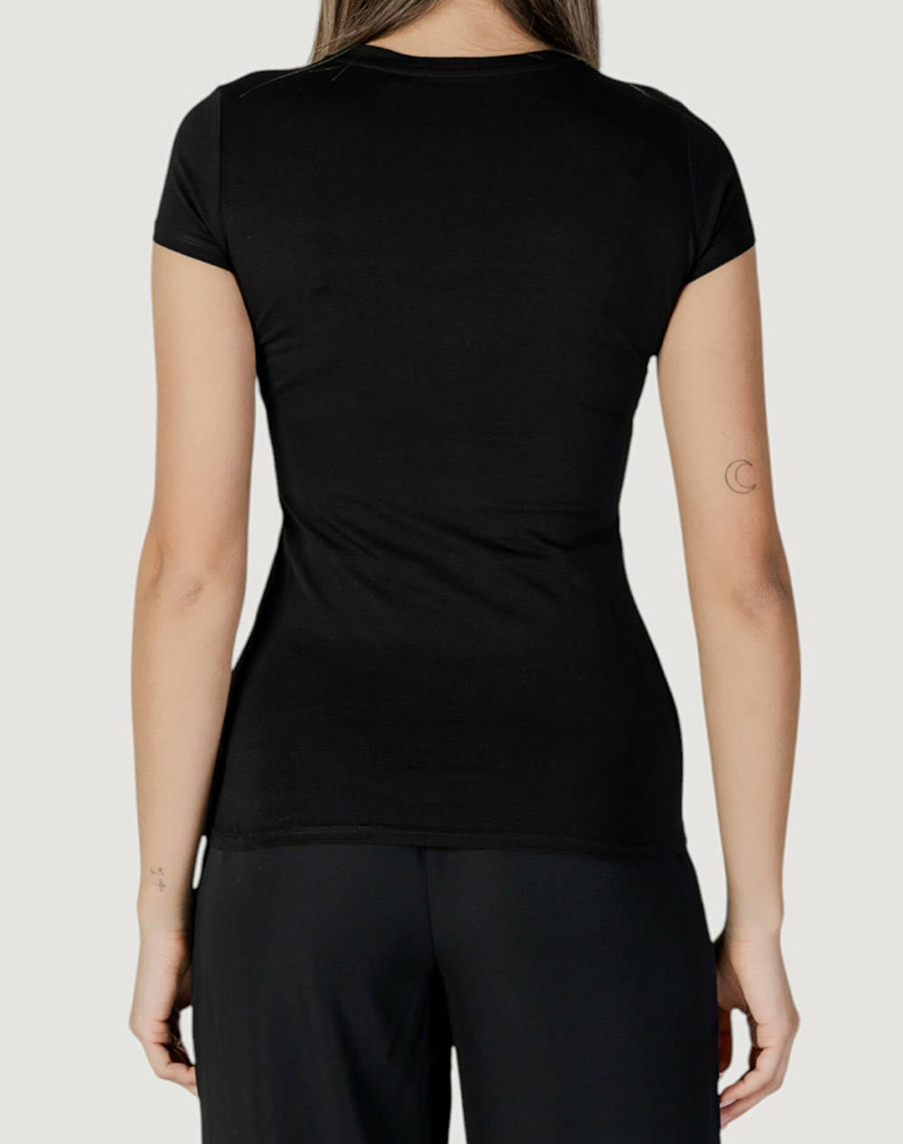 GUESS SS TRIANGLE OMBRE R3 TEE ДАМСКА ТЕНИСКА