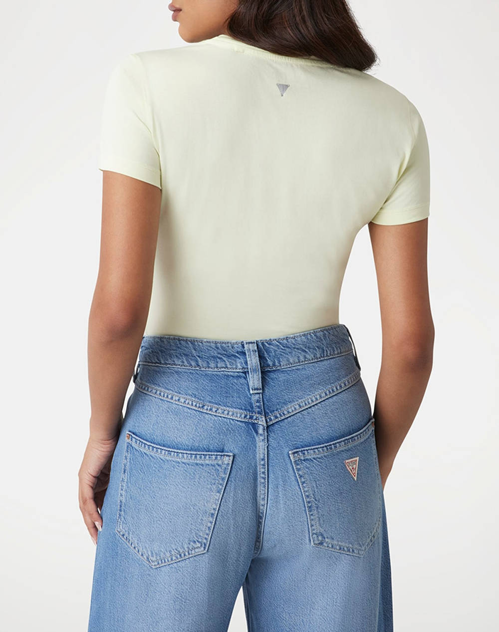 GUESS CN SS LEAF TRIANGLE TEE ДАМСКА ТЕНИСКА