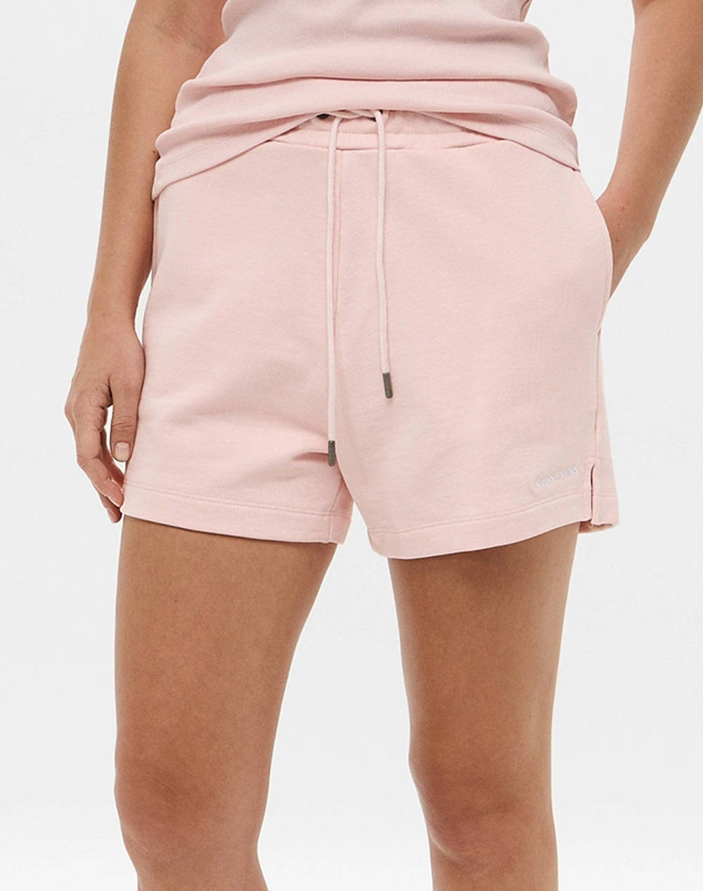 GUESS JEANS GJ REG EMBRO SHORTS ДАМСКИ КЪСИ ПАНТАЛОНИ