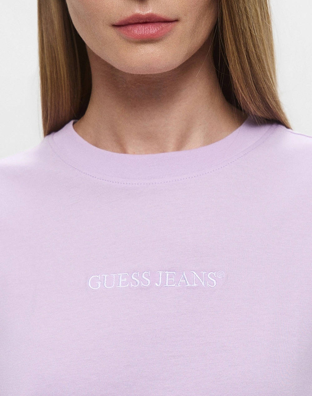 GUESS JEANS GJ SS CN BOXY EMBRO LOGO TEE ДАМСКА ТЕНИСКА