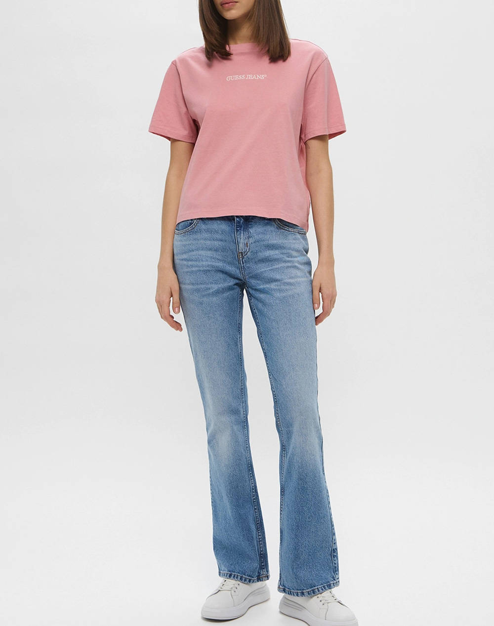 GUESS JEANS GJ SS CN BOXY EMBRO LOGO TEE ДАМСКА ТЕНИСКА