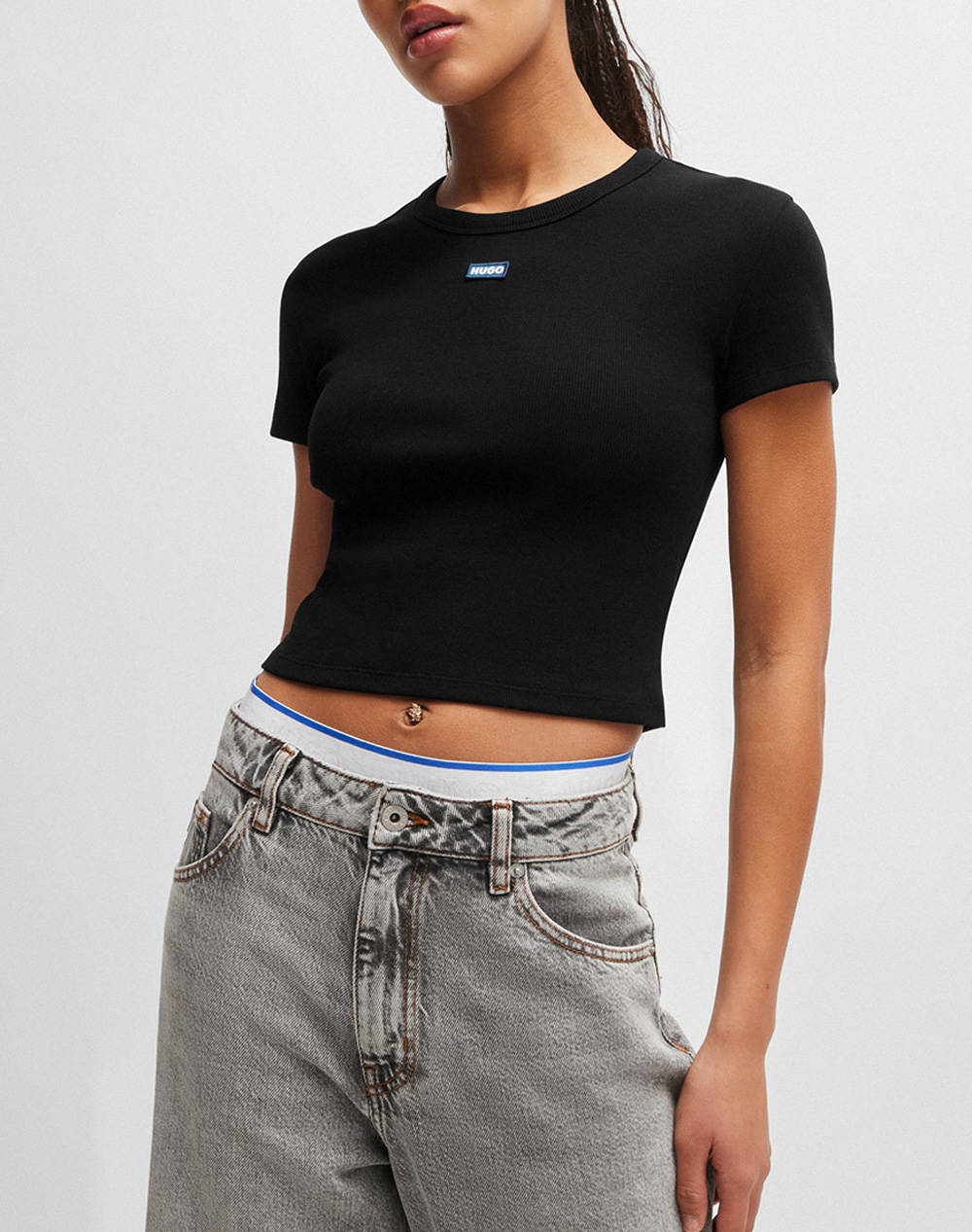 HBLU Baby Tee_B 10257055 01