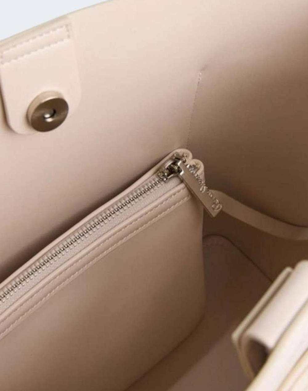 PEPE JEANS COLBIE LIMITED ДАМСКА ЧАНТА (размери: 33.5 x 14.5 x 26см.)