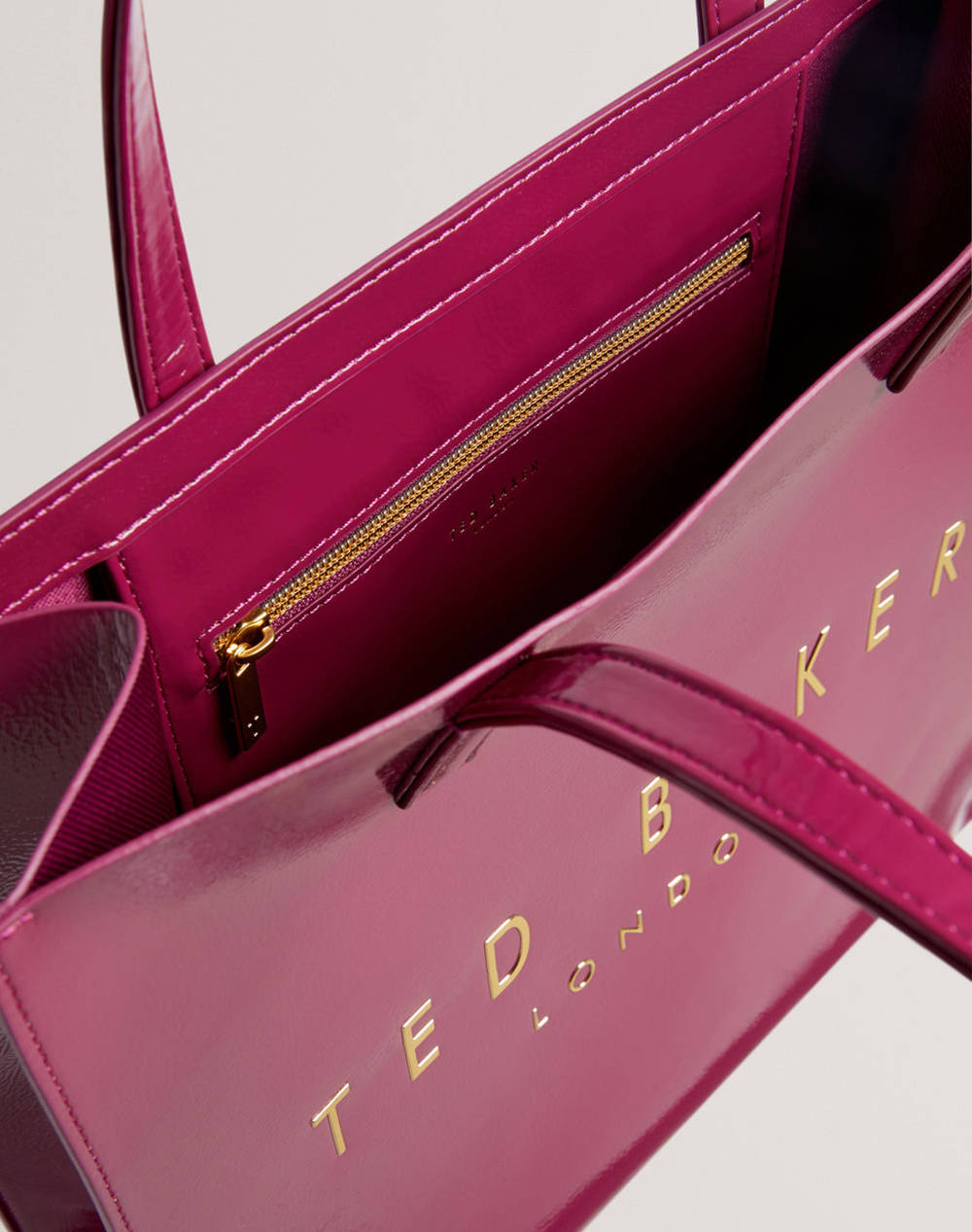 TED BAKER CRINKON Crinkle Large Icon Bag ( Размери: 35 x 34 x 12см.)