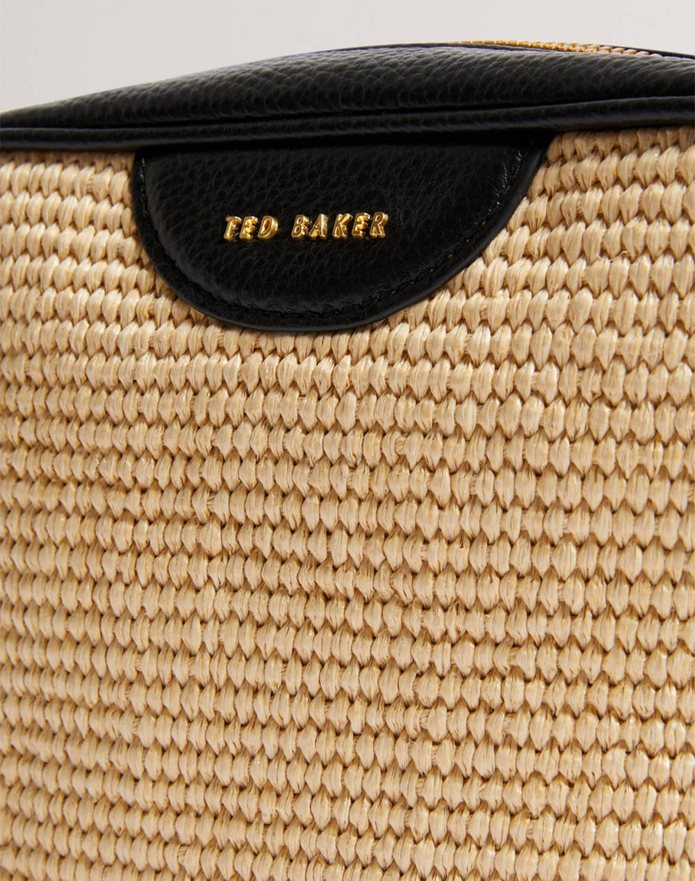 TED BAKER BARDAS Webbing Faux Raffia Camera Crossbody Bag (Размери: 21 x 15 x 6см.)