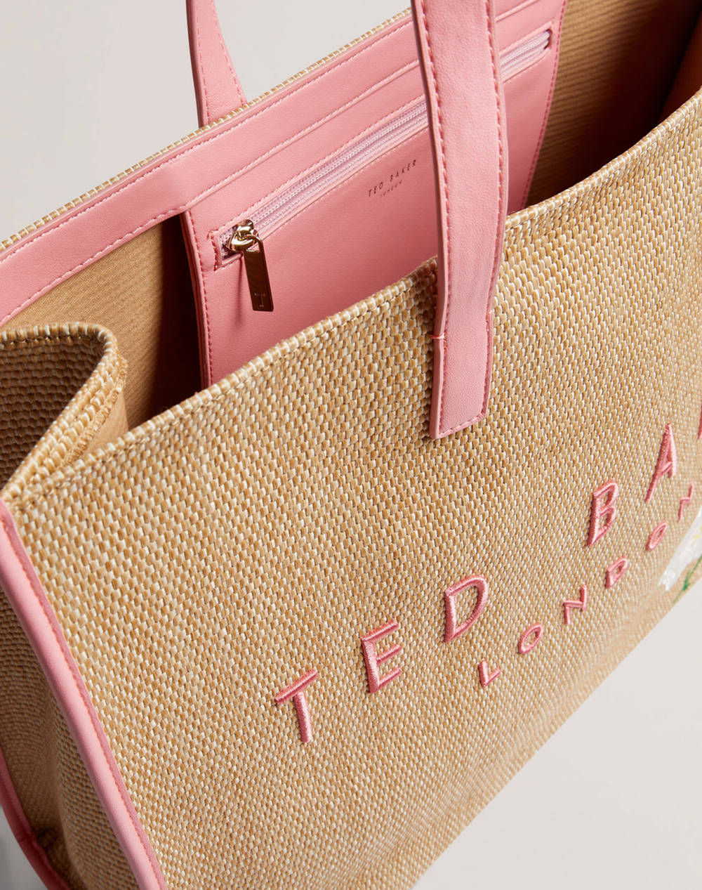 TED BAKER FLORAFF Floral Applique Extra Large Raffia Icon Bag (Размери: 36 x 45 x 14см.)