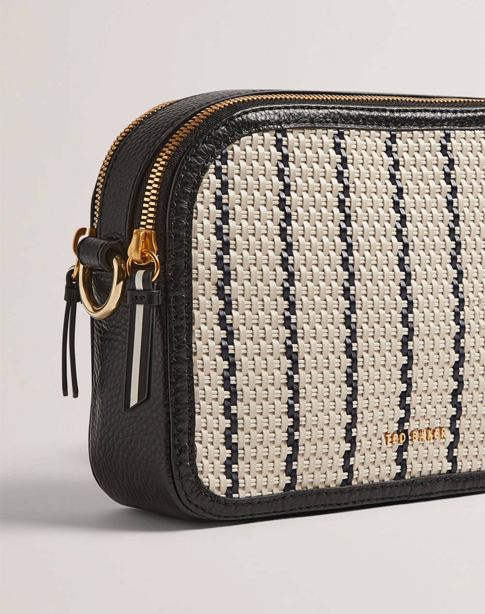 TED BAKER RIVEA Woven Webbing Camera Bag (Размери: 22 x 16 x 6см.)