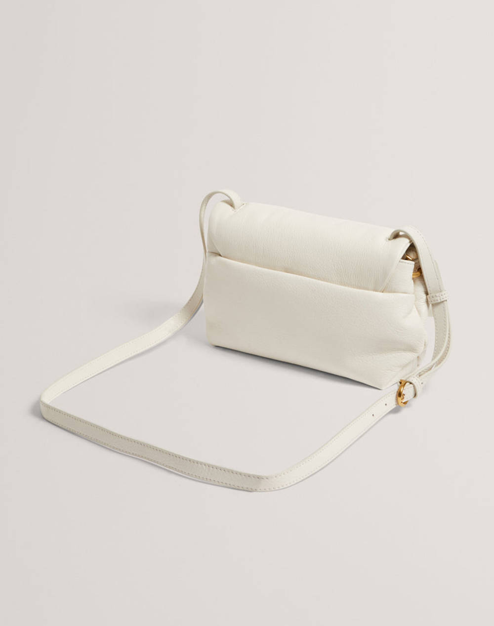 TED BAKER MARRISA Padded Leather Crossbody Bag (Размери: 22 x 16 x 7см.)
