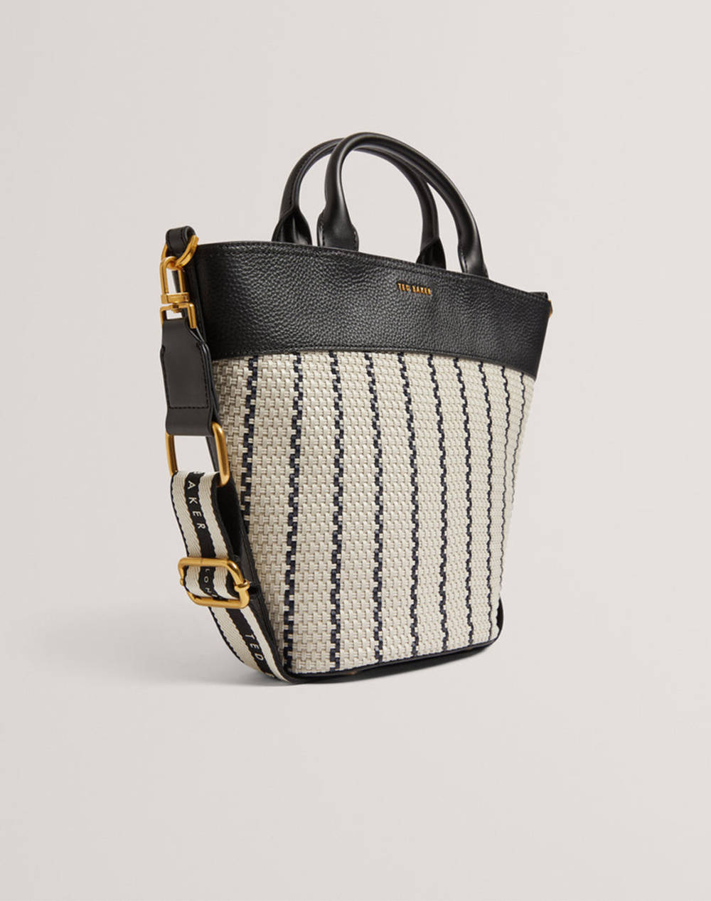 TED BAKER RIVERI Woven Webbing Bucket Bag (Размери: 31 x 24.5 x 9см.)