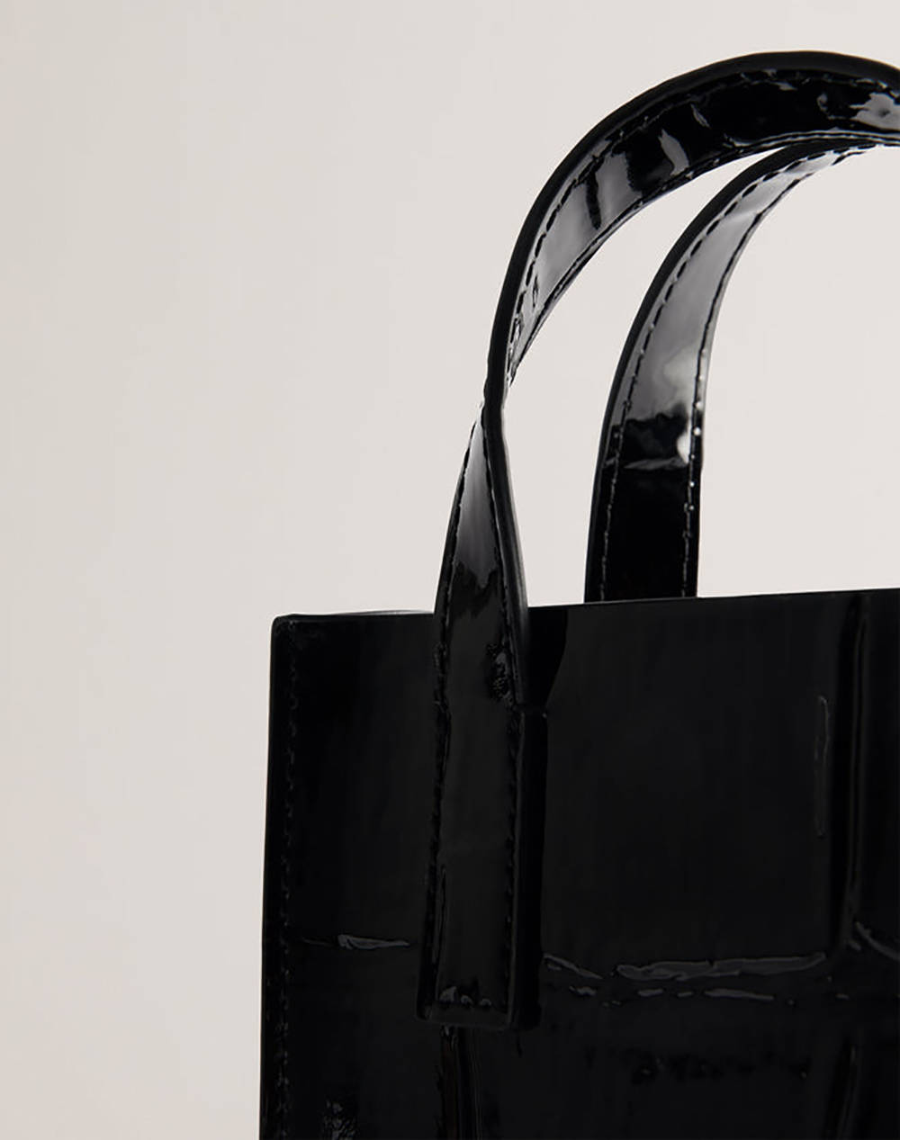 TED BAKER GATOCON Croc Effect Mini Icon Bag (Размери: 14 x 18см.)