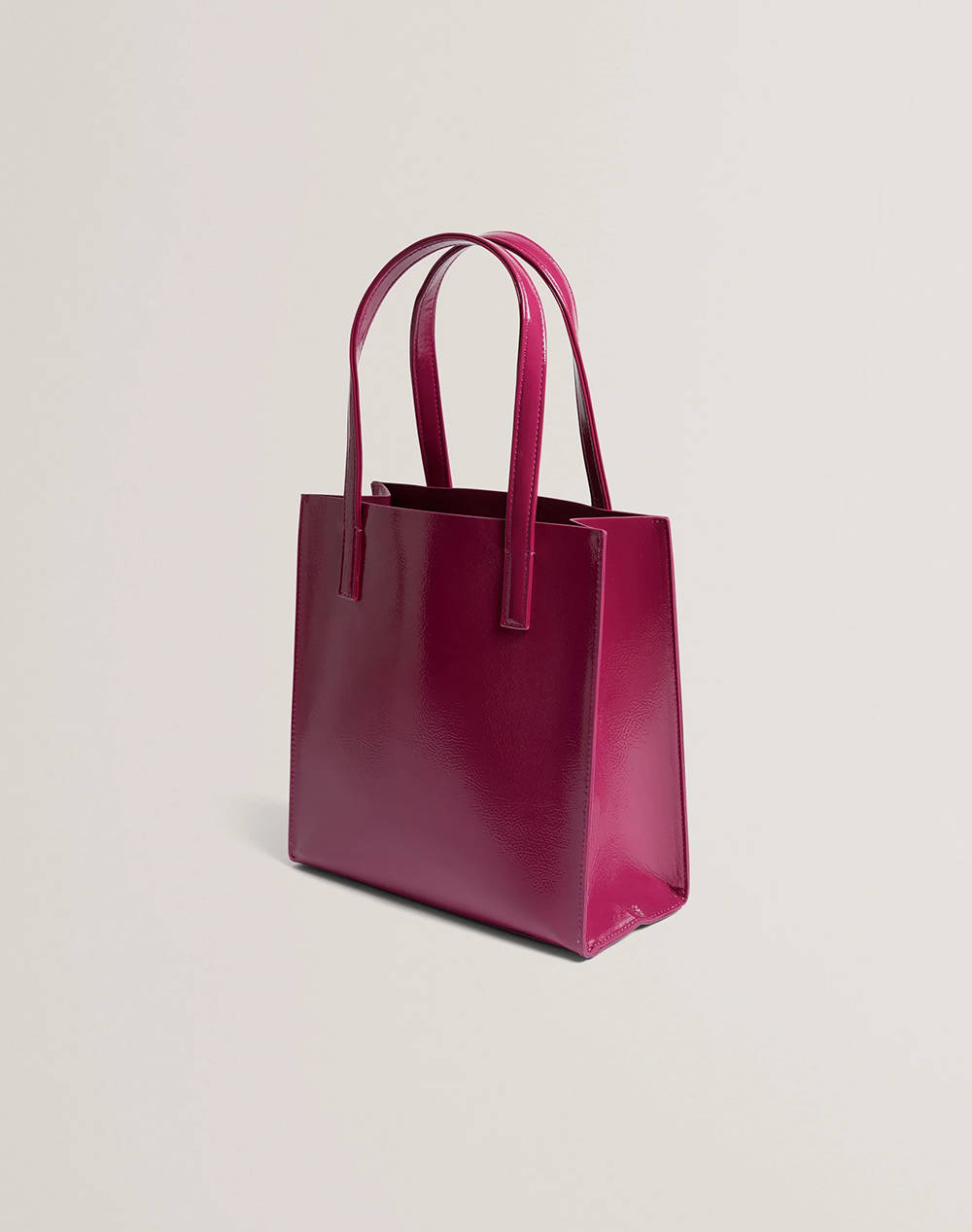 TED BAKER CRINION Crinkle Small Icon Bag (Размери: 24.5 x 25 x 11см.)