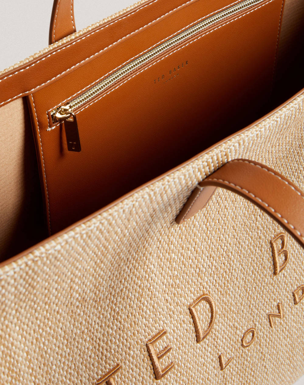 TED BAKER PALLMER Faux Raffia Large Icon Bag (Размери: 45 x 33 x 13см.)