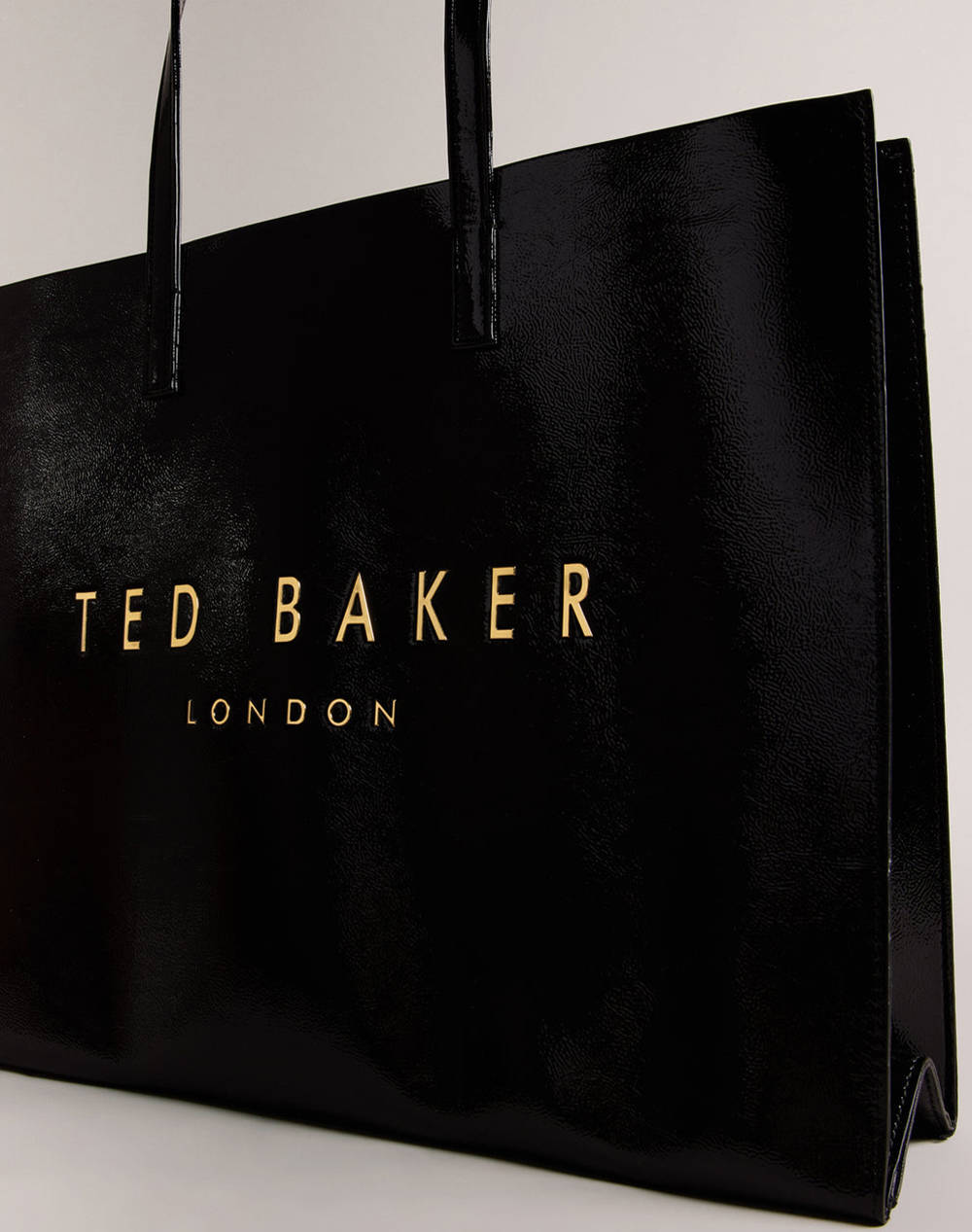 TED BAKER CRIKON Crinkle Extra Large Icon Bag (Размери: 45 x 35 x 14см.)