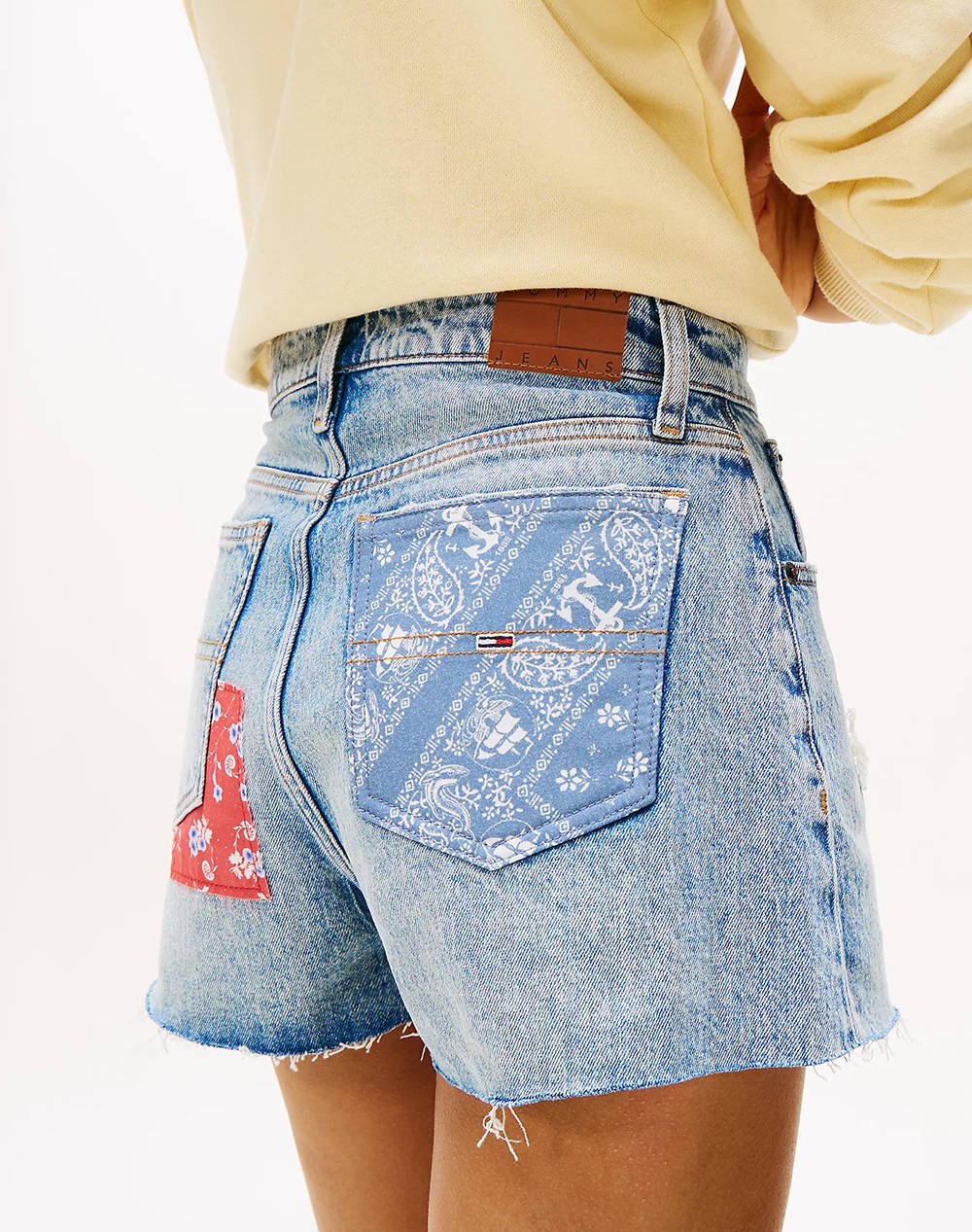 TOMMY JEANS HOT PANT BI6114