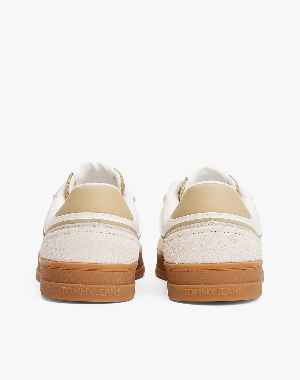 TOMMY HILFIGER THE GREENWICH MIX MEDIA