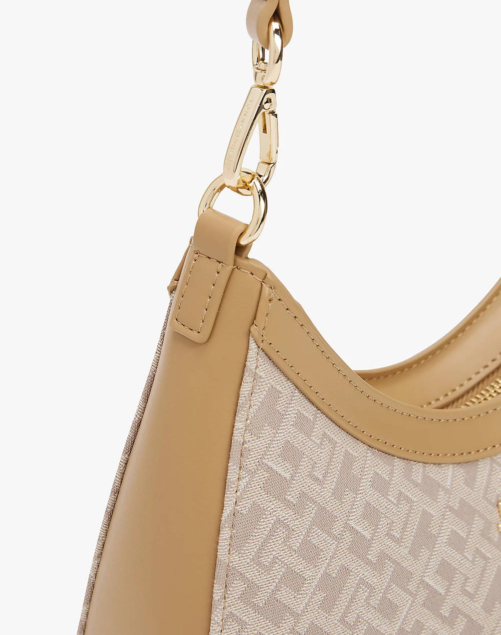 TOMMY HILFIGER TH JACQUARD SHOULDER BAG (Размери: 25 x 8 x 20.5см.)