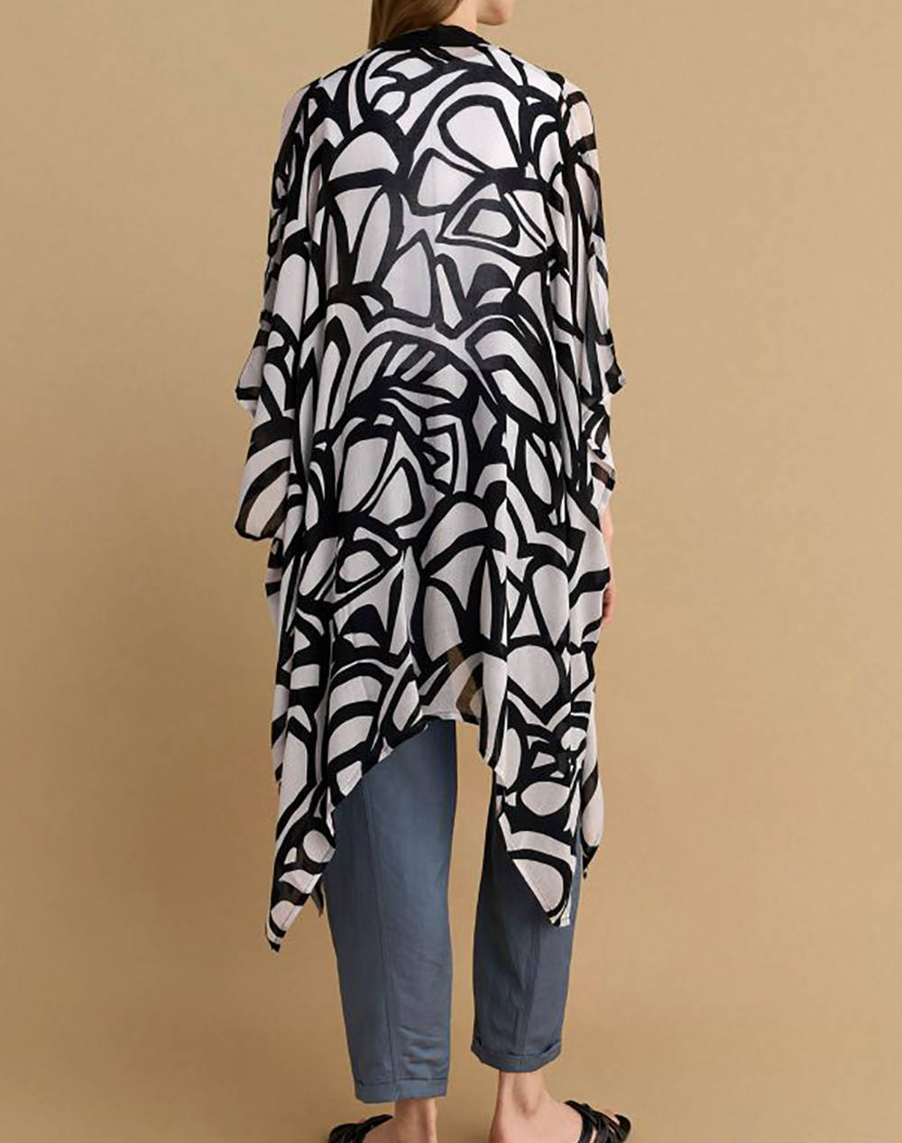 ATTRATTIVO KIMONO
