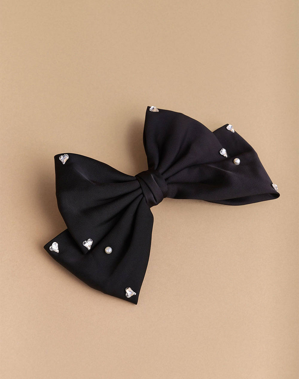 ATTRATTIVO SYNTHETIC BONE BROOCH