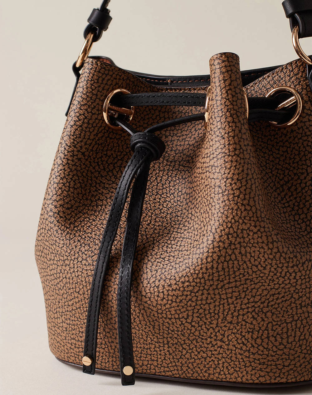 BORBONESE BUCKET BAG (Размери: 20 х 21 х 13см)