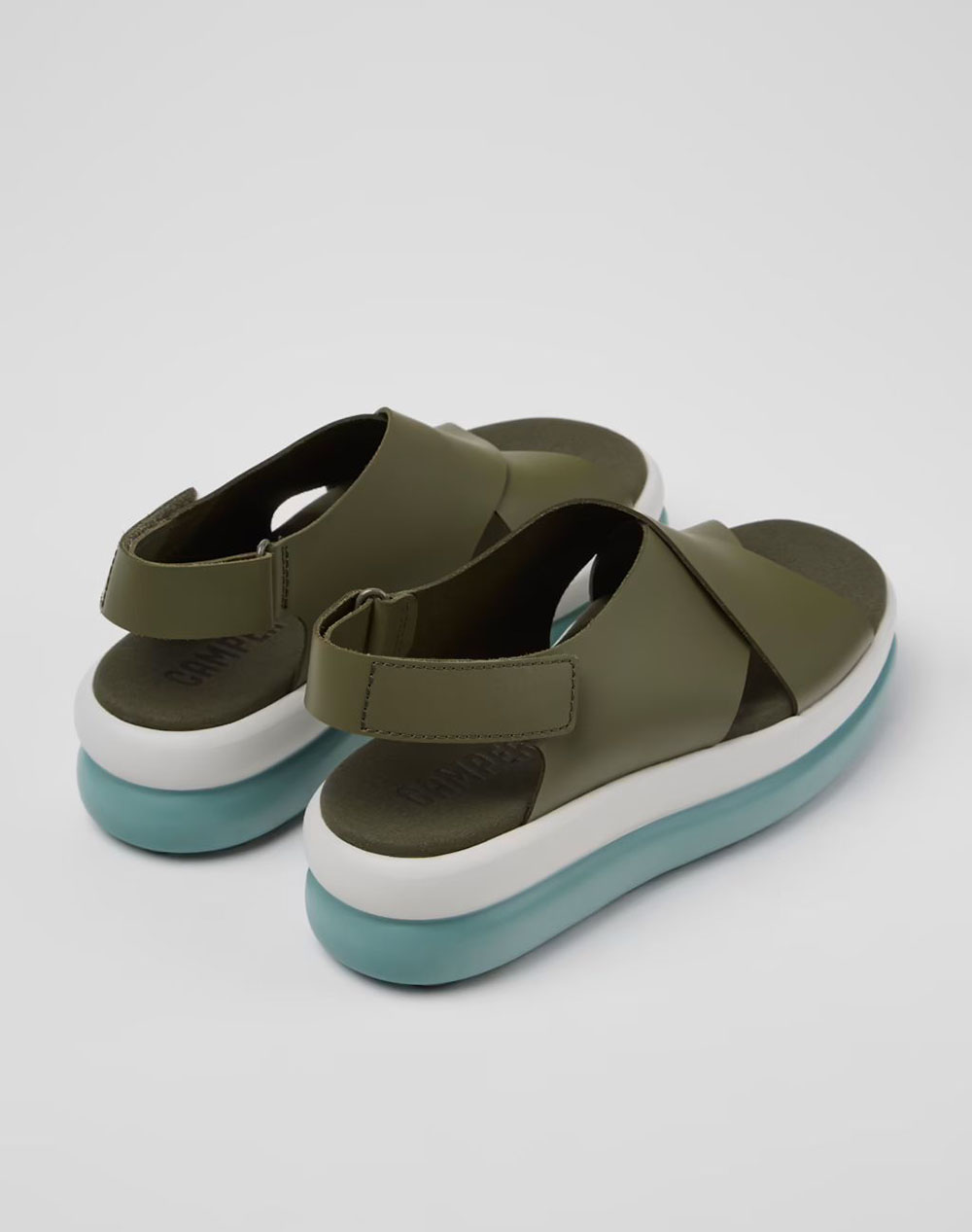 CAMPER Azara Romero/Flotup Houston-Taimu