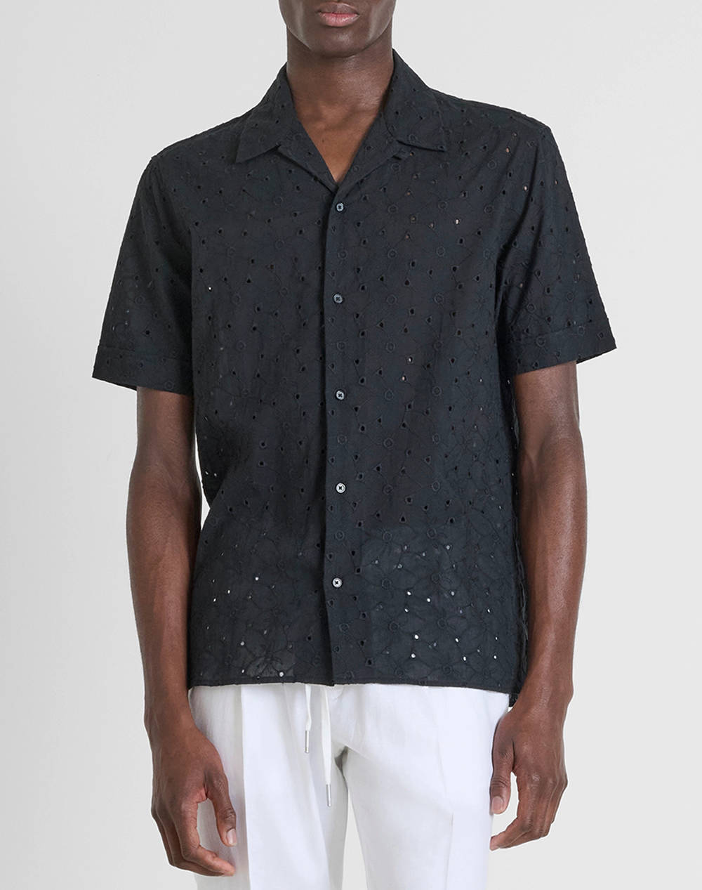 ANTONY MORATO MMSS00189FA440059 MIN OF 6 SHIRT HONOLULU RELAXED STRAIGHT FIT IN EMBROIDERED POPELINE COTTON FABRIC WITH LOGOED METAL BADGE РИЗА ЗА МЪЖЕ