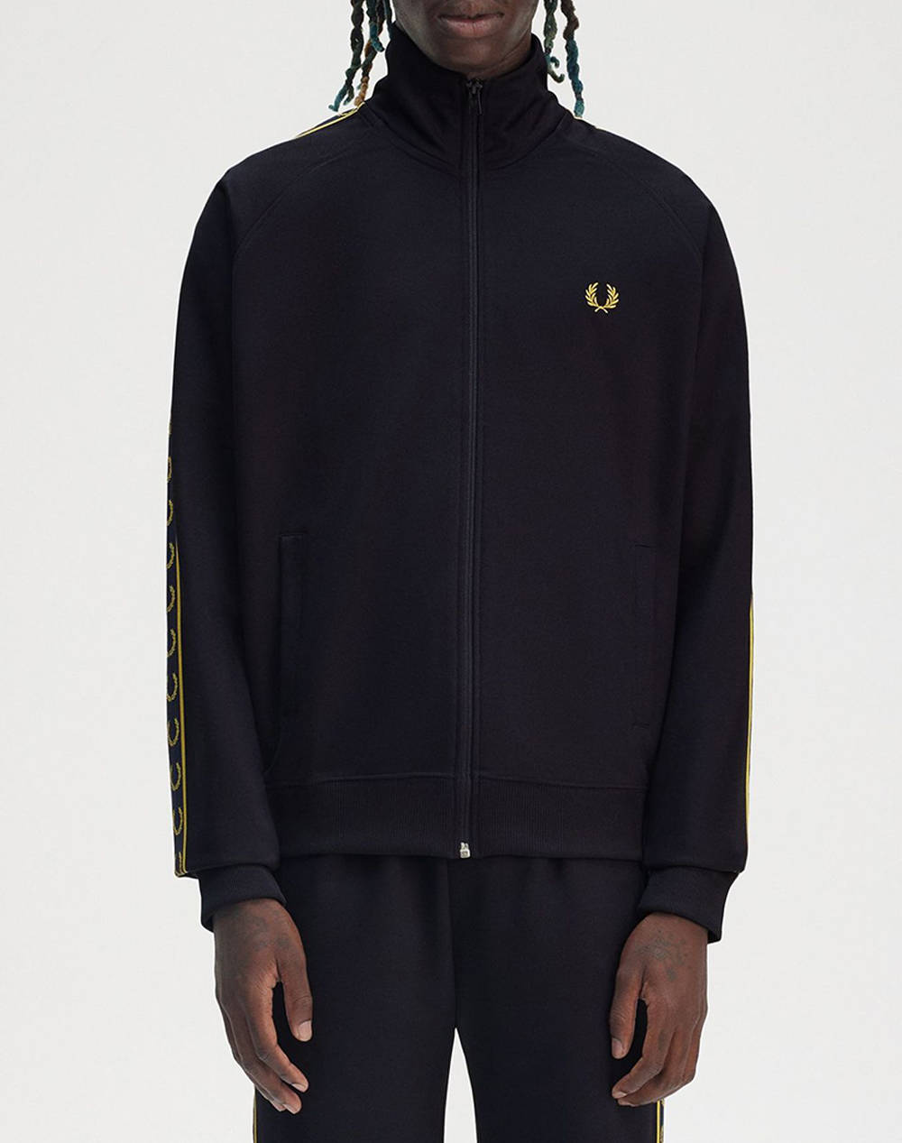 FRED PERRY ЯКЕ FRED PERRY