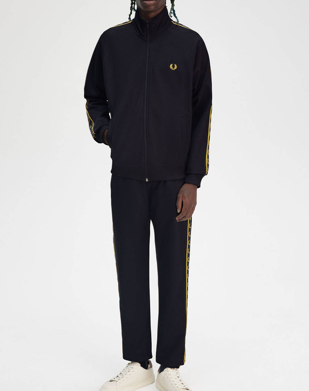FRED PERRY ЯКЕ FRED PERRY