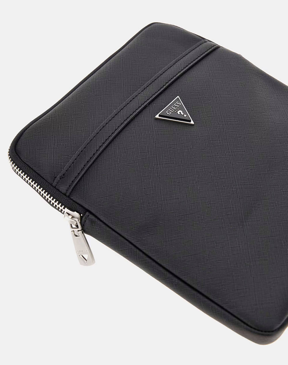 GUESS MILANO CROSSBODY FLAT МЪЖКА ЧАНТА(Размери: 19 x 23 x 2см.)