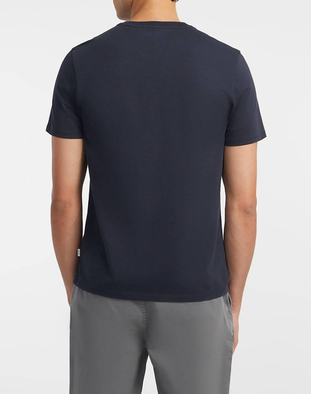GUESS JEANS GJ SS CN SLIM LOGO EMBRO TEE МЪЖКА ТЕНИКСА